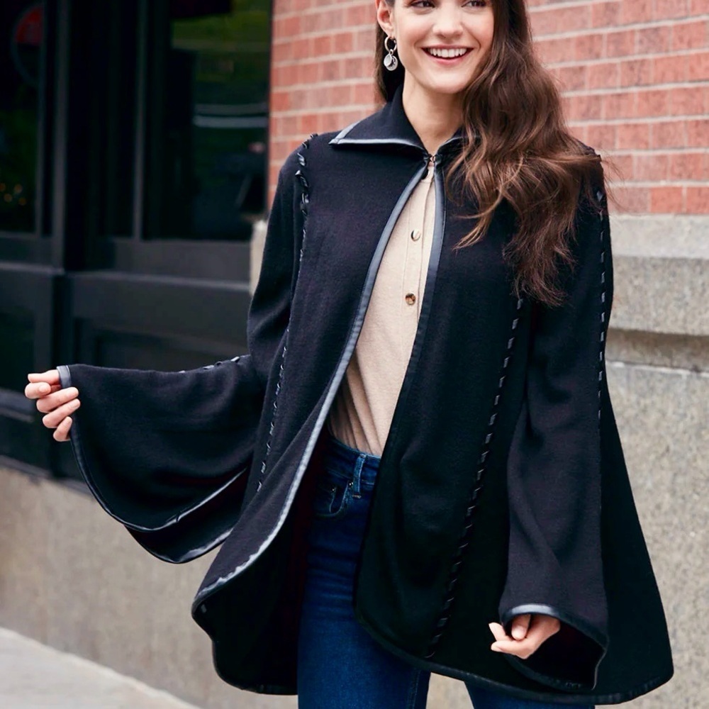 Patricia Nash Black ‘Sleeved Whipstitch Vegan Leather Trim Cape’ OS